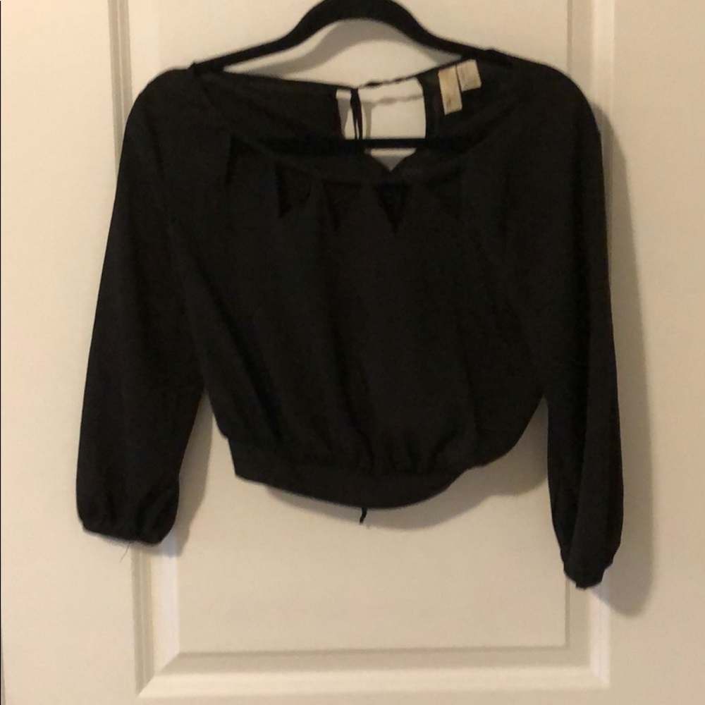 Black crop top